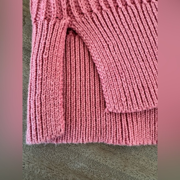 Women’s L.L Bean Mid-weight 100% Cotton Coral Textured Soft Rib Trim Sweater - Picture 5 of 7